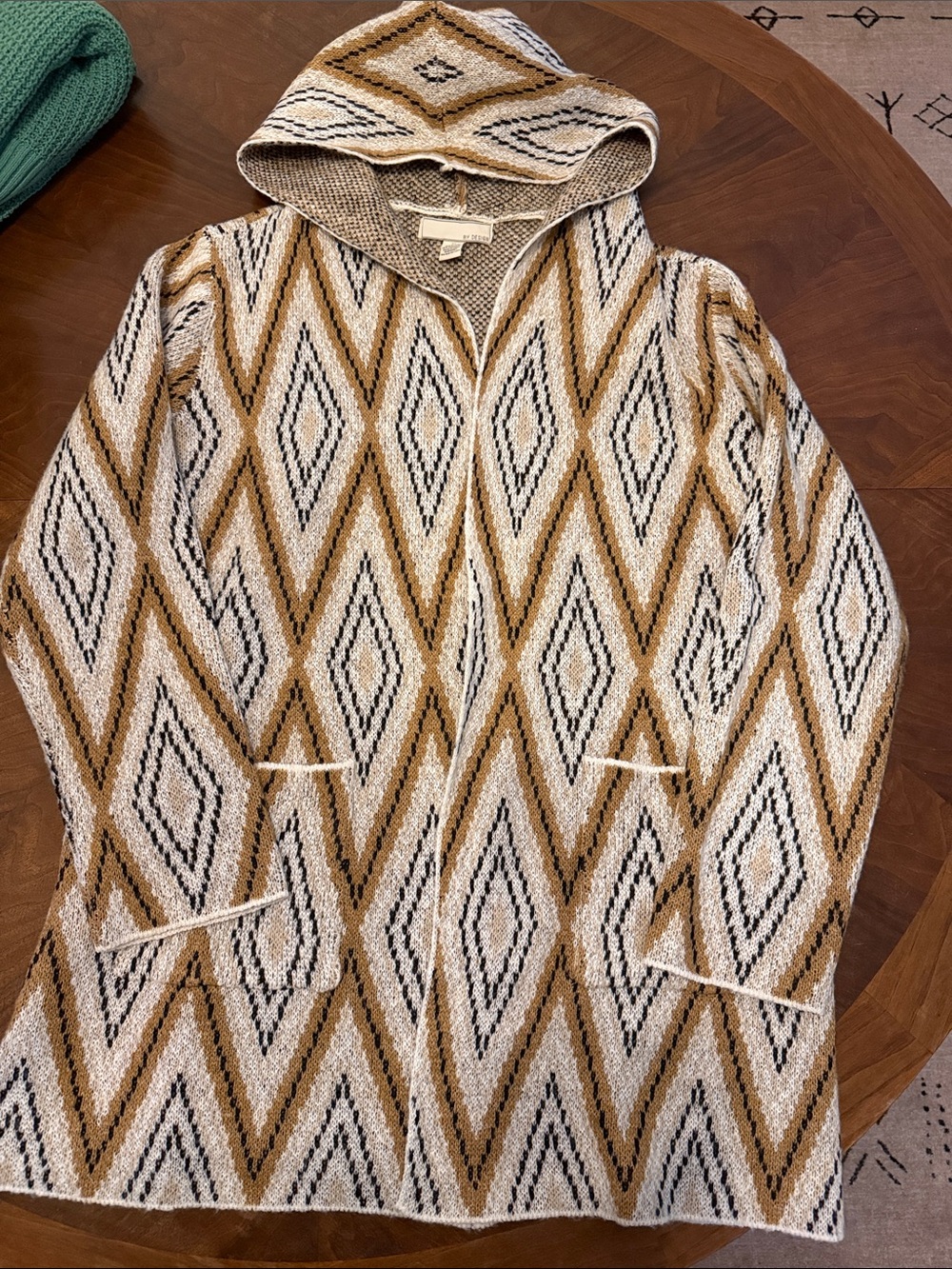 Hooded Diamond-Pattern Cardigan Sweater in Tan, Cream & Black